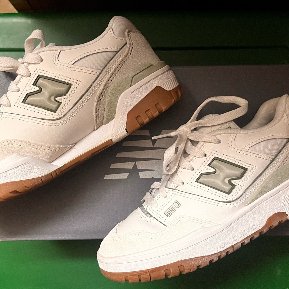 New Balance Kids Sneakers - White and Olive